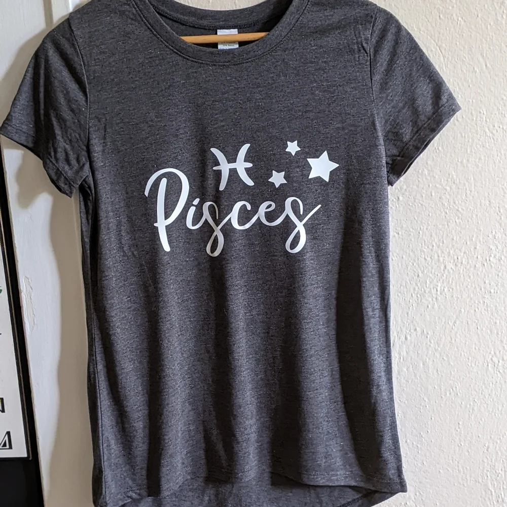 ✨Pisces Zodiac♓ Graphic Soft Blend Tee | ✂️HANDCRAFTED! - Picture 8 of 10